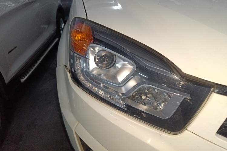 Used SsangYong Korando 2013 2.0L Gasoline Two-Wheel Drive Automatic Luxury Navigation Edition
