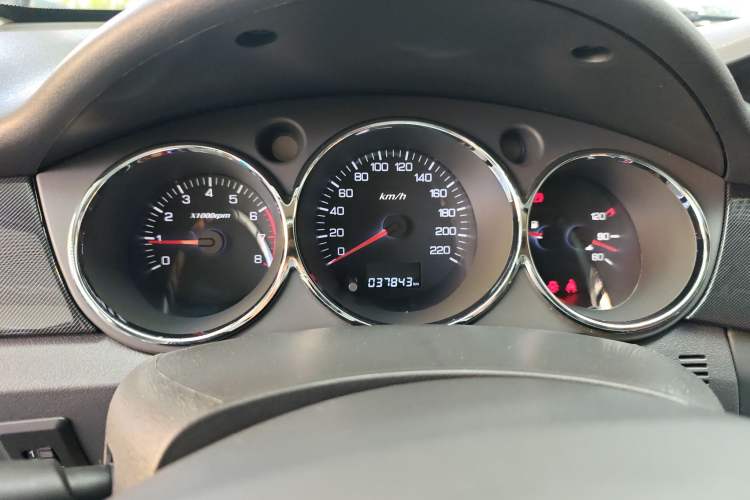 Used Dongfeng Aeolus H30 2013 CROSS 1.6L Manual Zunyi Model