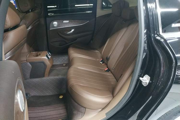 Used Mercedes-Benz E-Class 2020 Facelift E 260 L