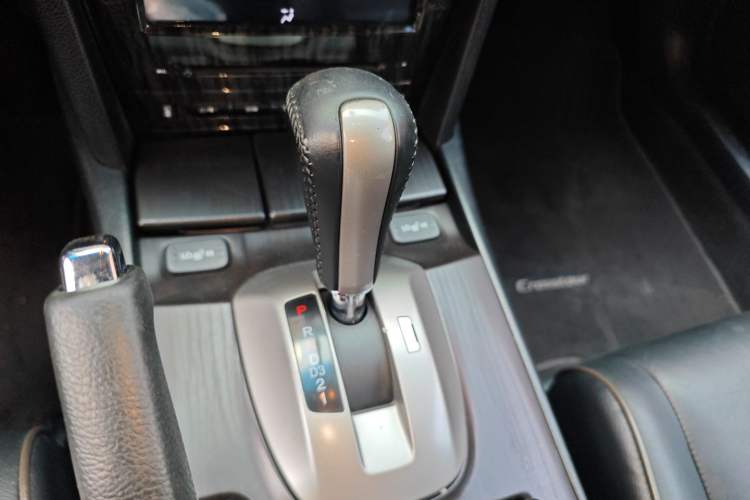 Used Honda Crosstour 2012 2.4L Luxury Edition