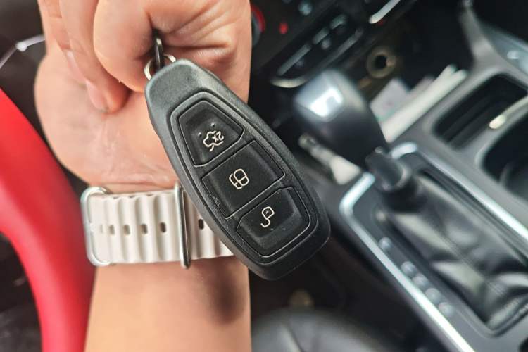 Used Ford Kuga 2017 EcoBoost 245 Four-Wheel Drive Titanium Edition Vehicle Key