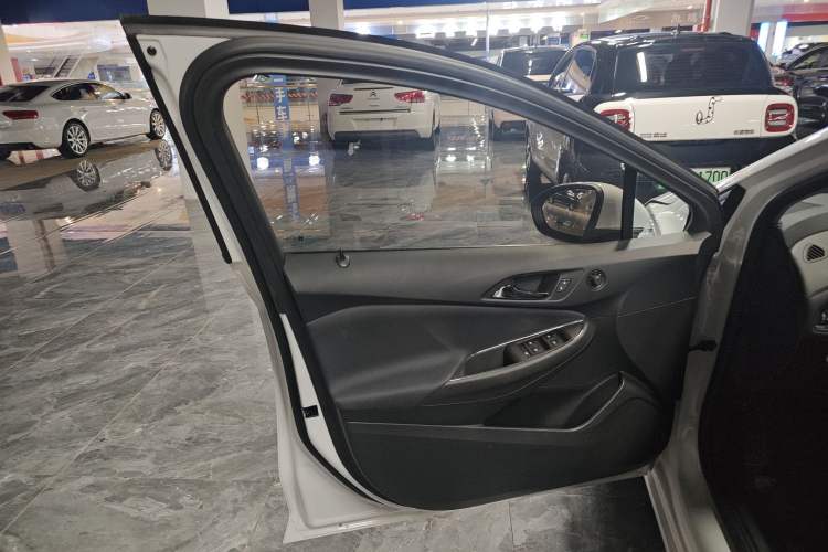 Used Chevrolet Cruze 2018 Hatchback 320 Automatic Xuanfeng Edition