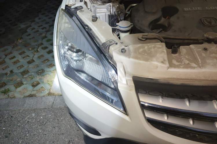 Used CHANGAN CS35 2014 1.6L Manual Luxury Navigation Model China IV Standard
