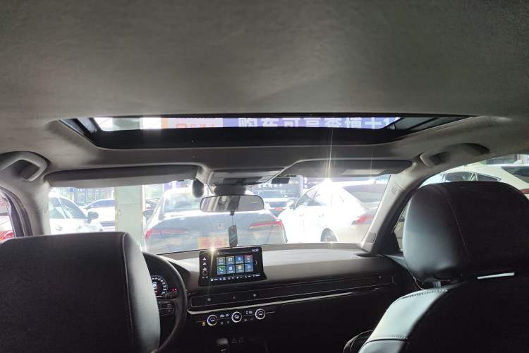 Used Honda Civic 2023 240TURBO CVT Dynamic Edition
