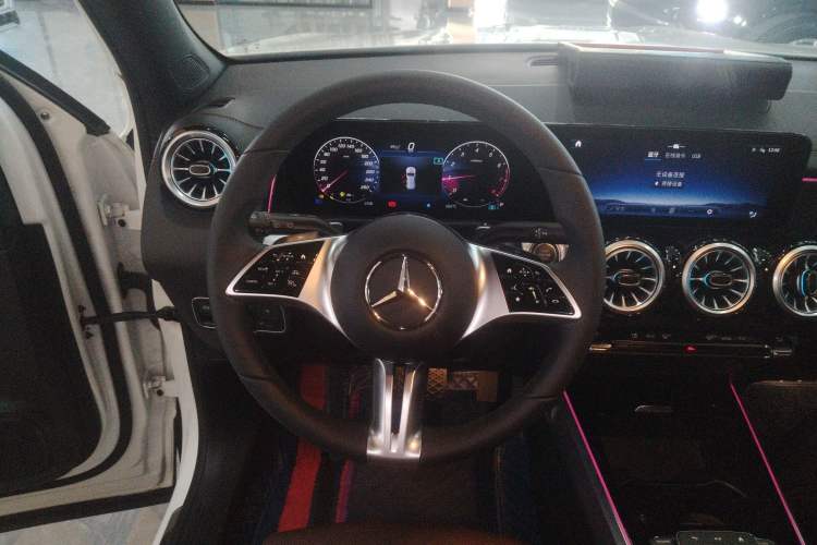 Used Mercedes-Benz GLB 2024 GLB 220 Dynamic Edition
