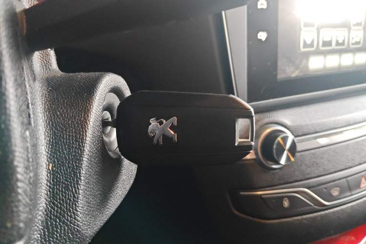 Used Peugeot 408 2016 1.6T Automatic Luxury Edition Vehicle Key