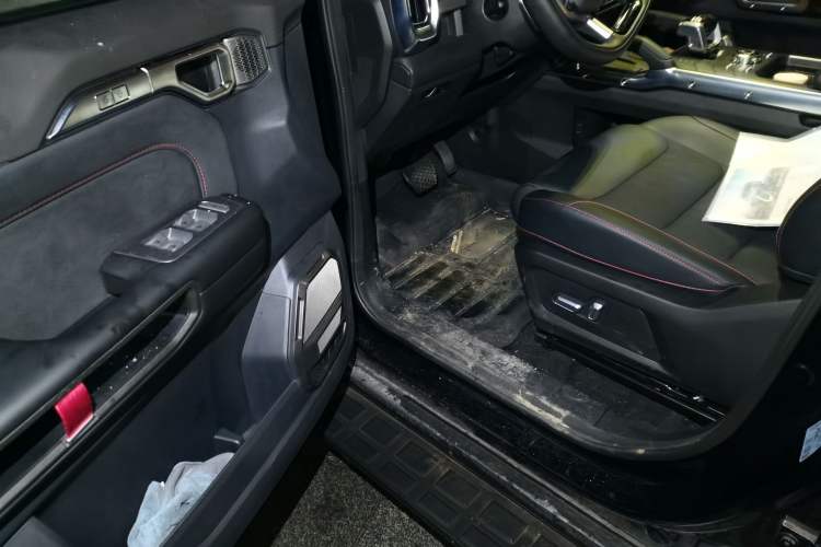 Used JETOUR Traveler 2025 1.5TD DCT Two-Wheel Drive Exploration+
