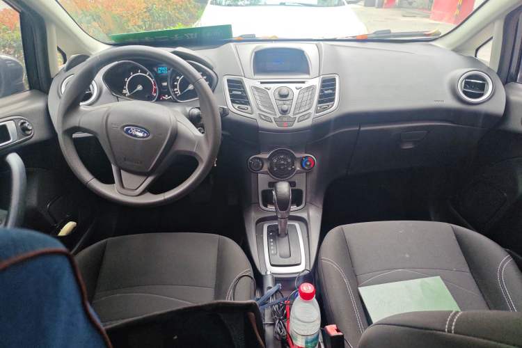Used Ford Fiesta 2013 Hatchback 1.5L Automatic Fashion Edition
