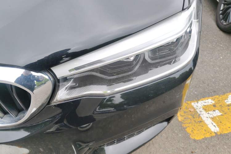 Used BMW 5 Series 2019 Facelifted 530Li Leading Edition M Sport Package
