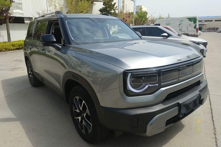 Used BAIC Off-Road BJ30 2024 1.5T Light Wilderness Pro Edition Front Right 45 Deg
