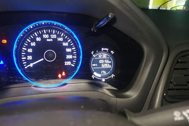 Used Honda Vezel 2016 1.8L CVT Front-Wheel Drive Pioneer Edition
