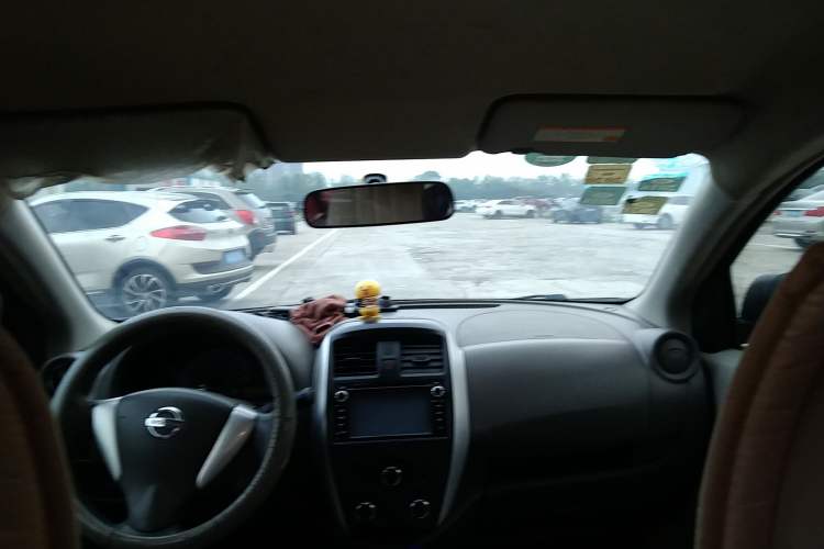 Used Nissan Sunny 2014 1.5XE Manual Elite Edition