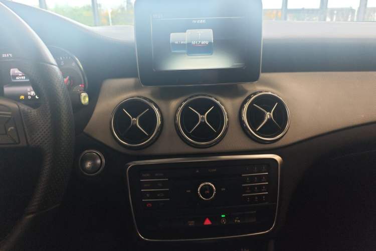 Used Mercedes-Benz GLA 2016 GLA 200 Fashion Model
