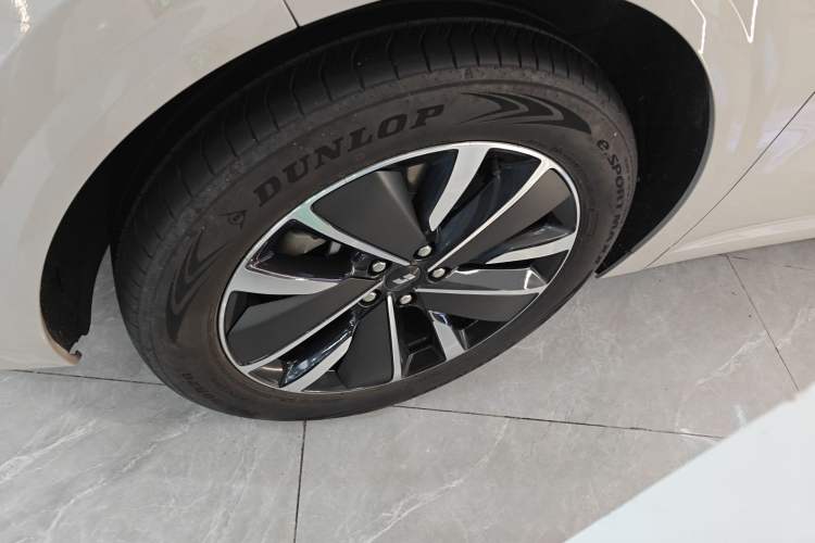 Used Li Auto L6 2025 Pro Smart Refresh Edition
