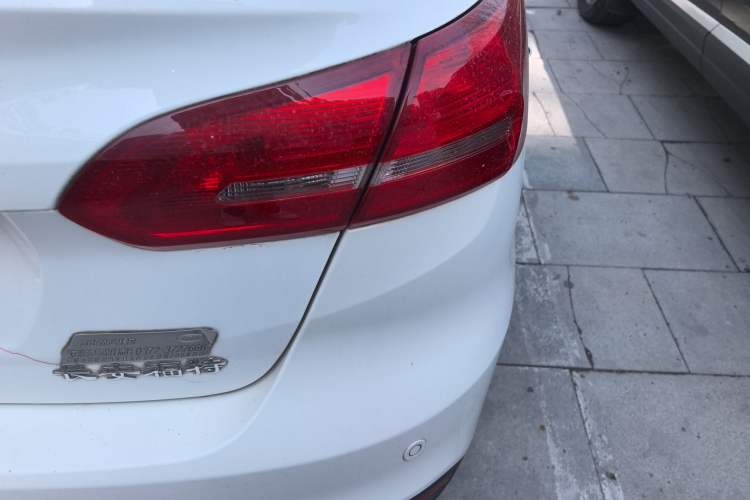 Used Ford Focus 2018 Sedan Classic 1.6L Automatic Trendy SmartDrive Edition