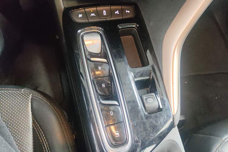 Used Buick Velite 7 2020 652E Connected Smart Car
