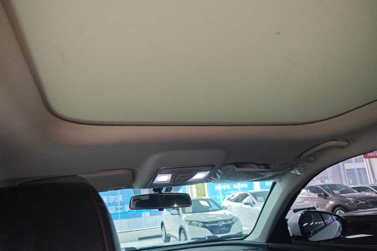 Used CHANGAN OSHAN X7 2021 1.5T Automatic Luxury Version Headliner