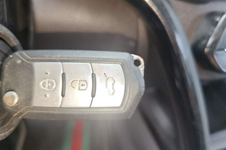 Used GAC Trumpchi GS4 2017 235T Manual Two-Wheel Drive Luxury Edition Vehicle Key