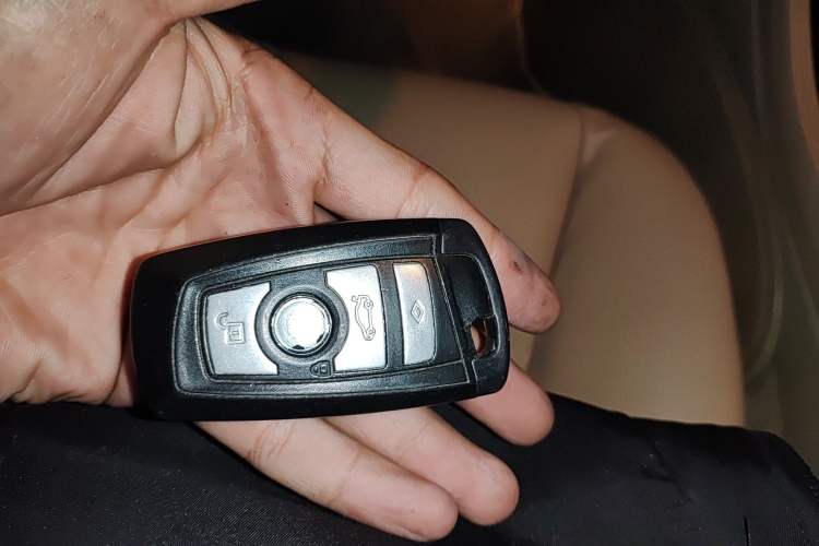 Used BMW 5 Series 2011 523Li Luxury Model
