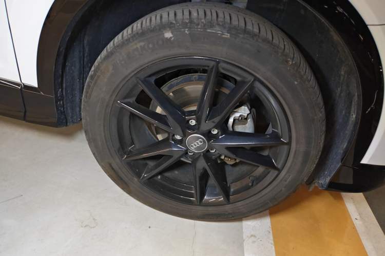 Used Audi Q2L 2020 35 TFSI Ambition Dynamic Edition
