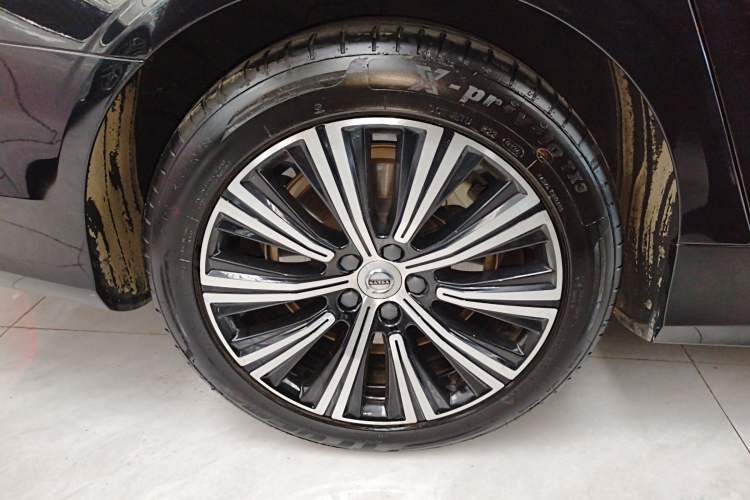 Used Volvo S90 2021 B5 Zhiyi Luxury Edition
