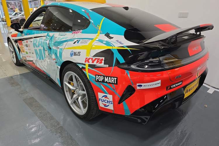 Used Xiaomi Auto SU7 2024 Four-Wheel Drive Ultra-Long Range Advanced Intelligent Driving Max Edition