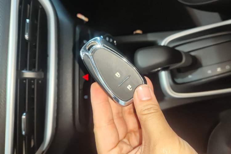 Used Chevrolet Trax 2019 Redline 325T Automatic Fun Edition China VI Standard Interior 1