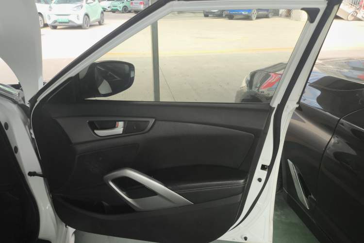 Used Hyundai Veloster 2012 1.6T Automatic Luxury Edition