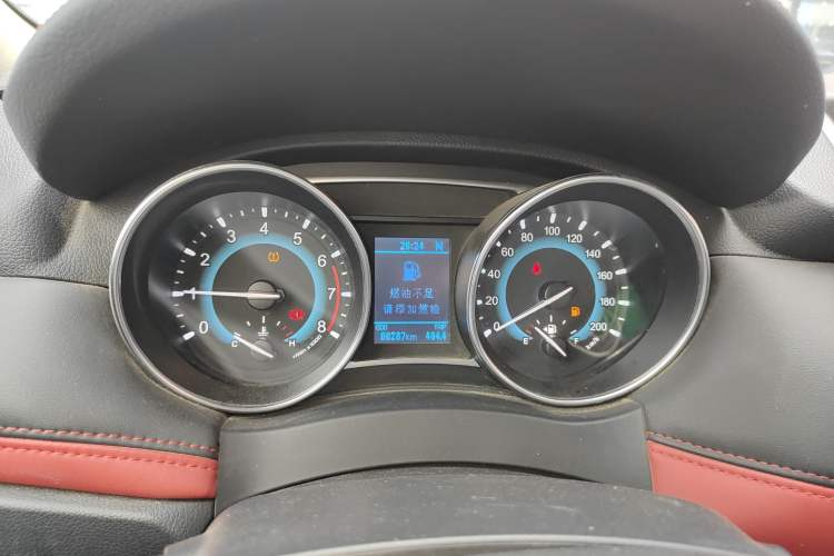 Used Haval H1 2016 Revised Version Blue Badge 1.5L AMT Luxury Edition Instrument Cluster