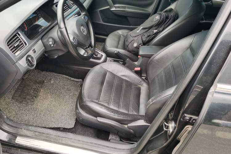 Used Volkswagen Gran Lavida 2013 1.4 TSI Automatic Luxury Model Left Front Seat