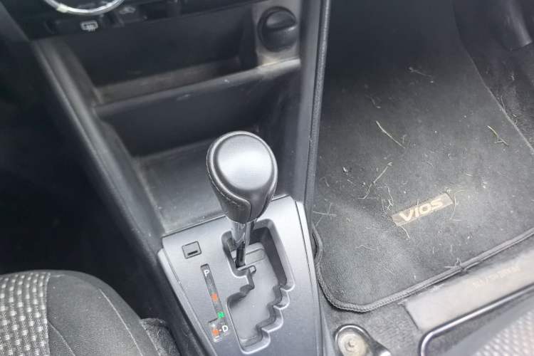 Used Toyota Vios 2017 1.5L CVT Innovation Edition Gear Lever