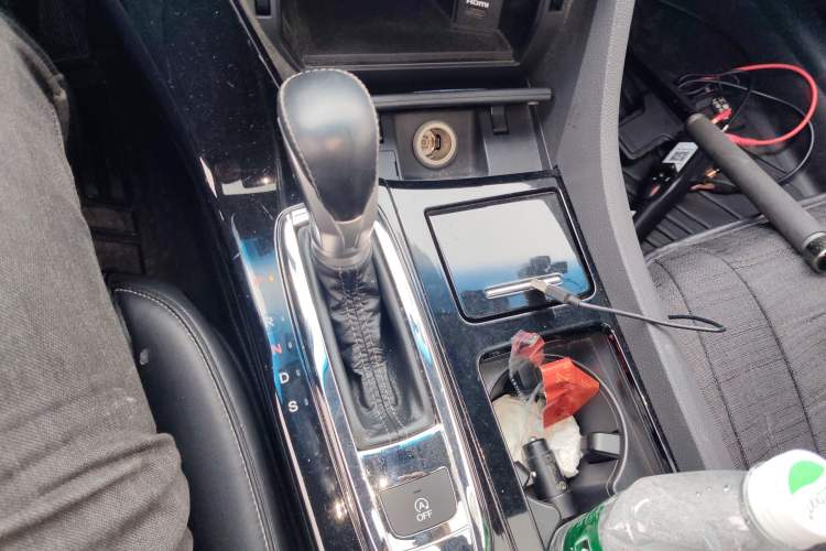 Used Honda Spirior 2015 2.0L Prestige Edition Gear Lever