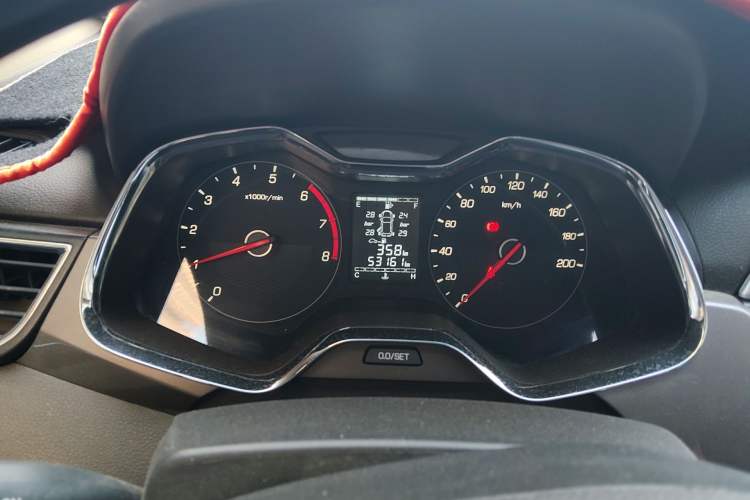 Used Baojun 310W 2017 1.5L Manual Fashion Model China V Instrument Cluster