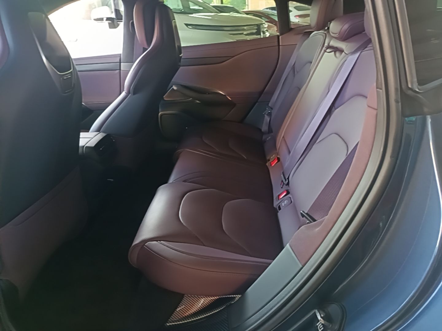 Xiaomi Auto SU7 2024 Four-Wheel Drive Ultra-Long Range Advanced Intelligent Driving Max Edition — снимка 20