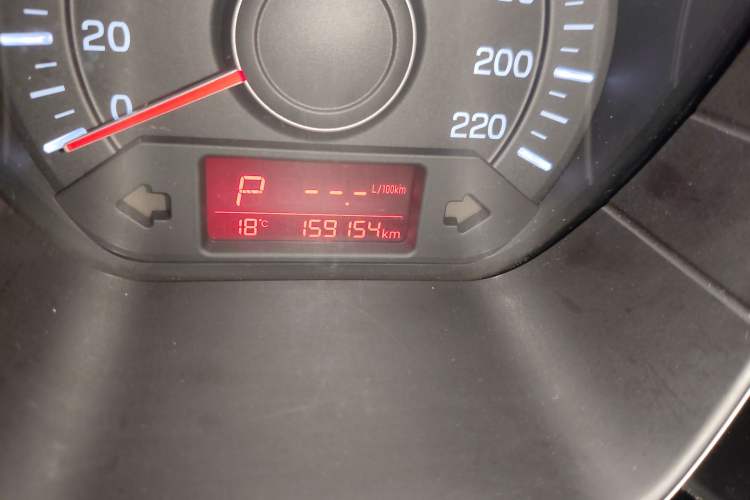 Used Kia K2 2015 Hatchback 1.4L AT GLS Cool Edition
