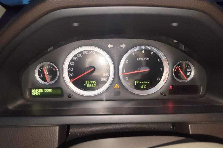 Used Volvo XC90 2010 2.5T AWD