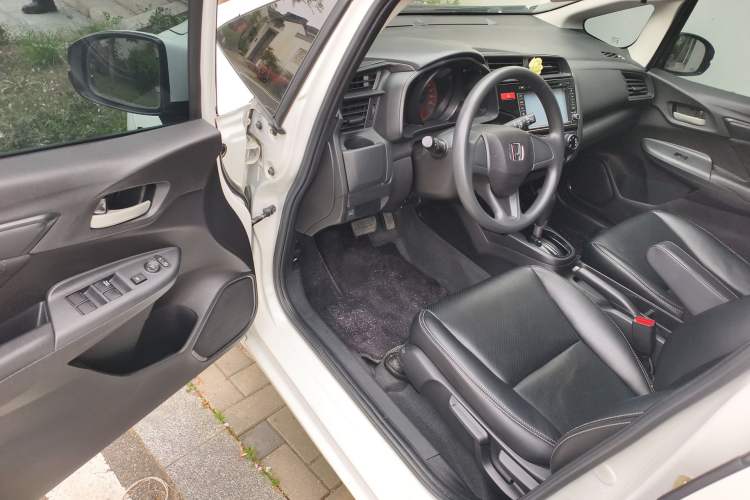 Used Honda Fit 2014 1.5L LX CVT Comfort Model Driver Seat