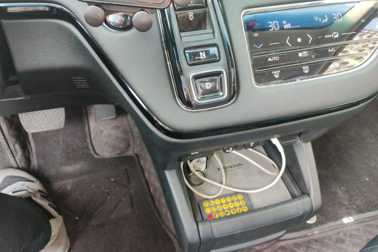 Used Honda Elysion 2024 2.0L eHEV Luxury Edition
