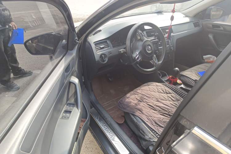 Used Volkswagen Santana 2013 1.4L Manual Fashion Edition
