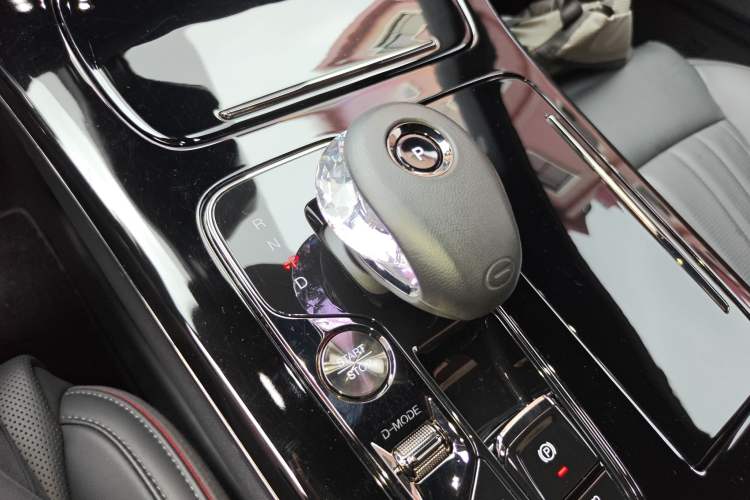 Used GAC Trumpchi M8 2023 Zongshi Series Dual-Motor Flagship Edition
