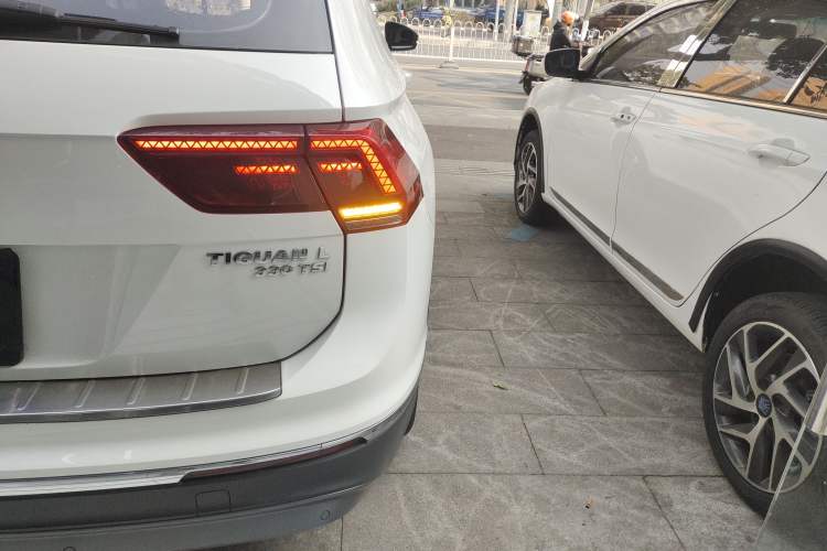 Used Volkswagen Tiguan L 2018 330TSI Automatic Two-Wheel Drive Flagship Edition