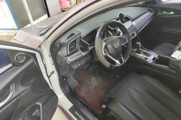 Used Honda Civic 2019 220TURBO CVT Dynamic Edition China VI Driver Seat