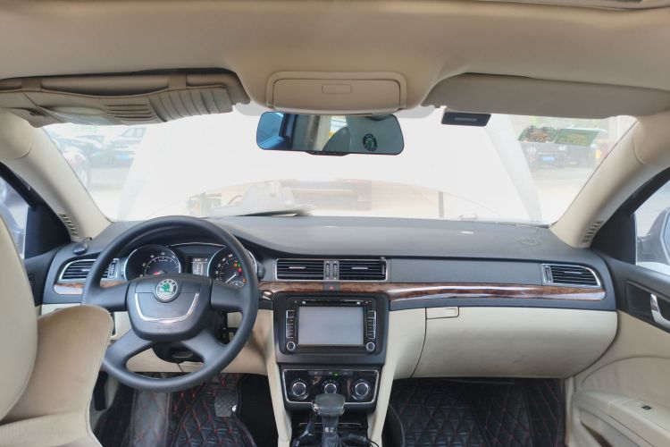 Used Skoda Superb 2009 1.8TSI Automatic Elegant Edition Headliner