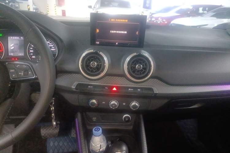 Used Audi Q2L 2022 35 TFSI Advanced Style Edition Audio And AC Panel