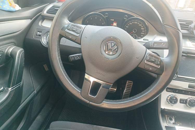Used Volkswagen FAW-Volkswagen CC 2016 1.8TSI Luxury Model Steering Wheel