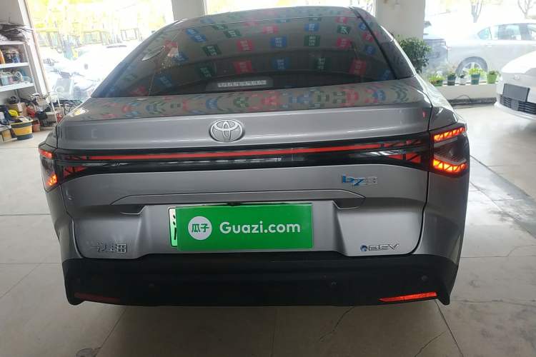 Used Toyota bZ3 2023 517 km Elite PRO Rear