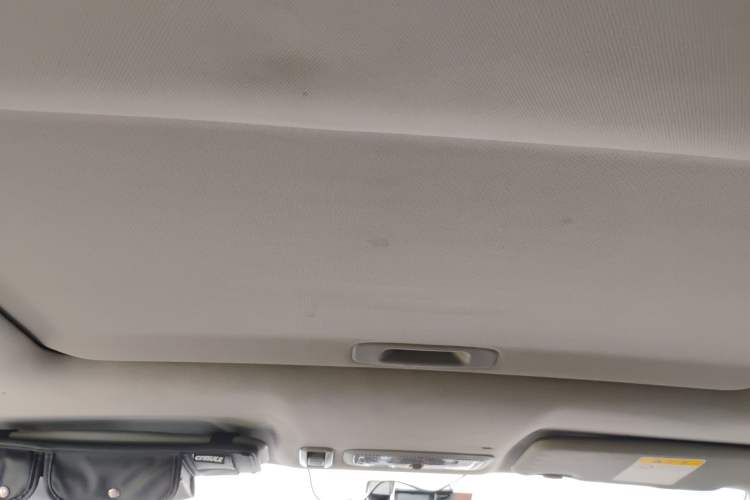 Used Luxgen U5 SUV 2017 1.6L CVT Jazz Edition Headliner