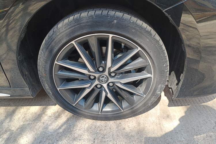 Used Toyota Camry 2023 Dual-Motor 2.5HG Luxury Edition
