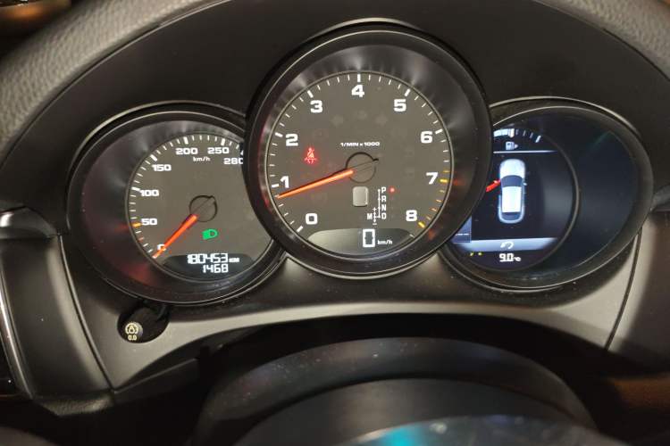 Used Porsche Macan 2017 Macan 2.0T Instrument Cluster