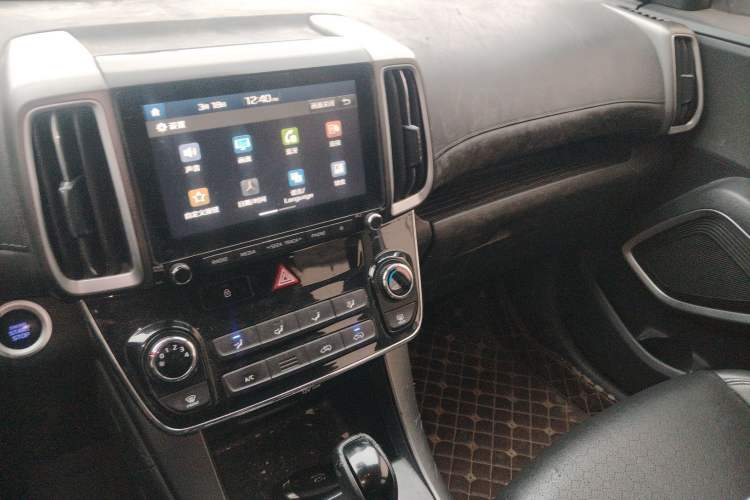 Used Hyundai ix35 2019 2.0L Automatic 2WD Zhiyong·Changxiang Edition China V Standard
